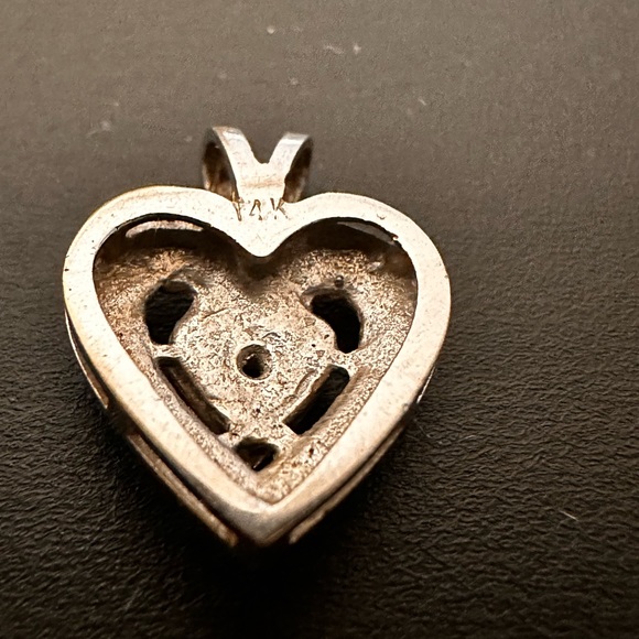 COPY - 14K white solid gold heart pendant with diamond chip - Picture 3 of 3